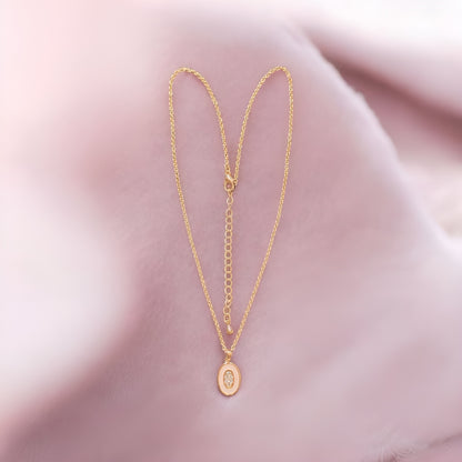 Minimal Oval Gold Pendant Necklace for Women – Elegant Everyday Jewellery | ARLOMI