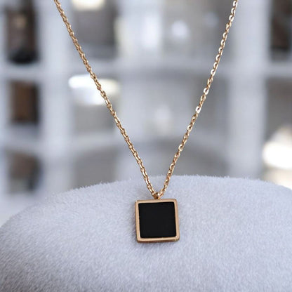 ARLOMI Minimalist Black Square Pendant Necklace for Women – Gold Tone Geometric Luxury Chain